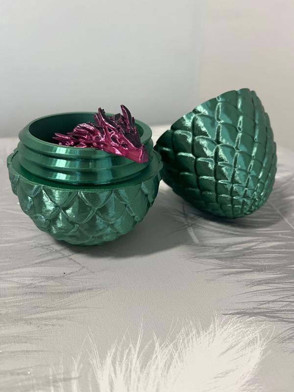 3D Printed Dragon Egg with Baby Dragon Toy - Collectible Fantasy Sci-Fi Toy 2