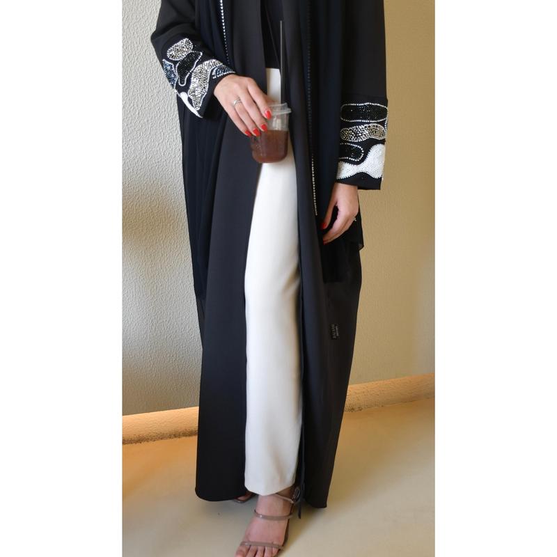 Lulwa Abaya 3