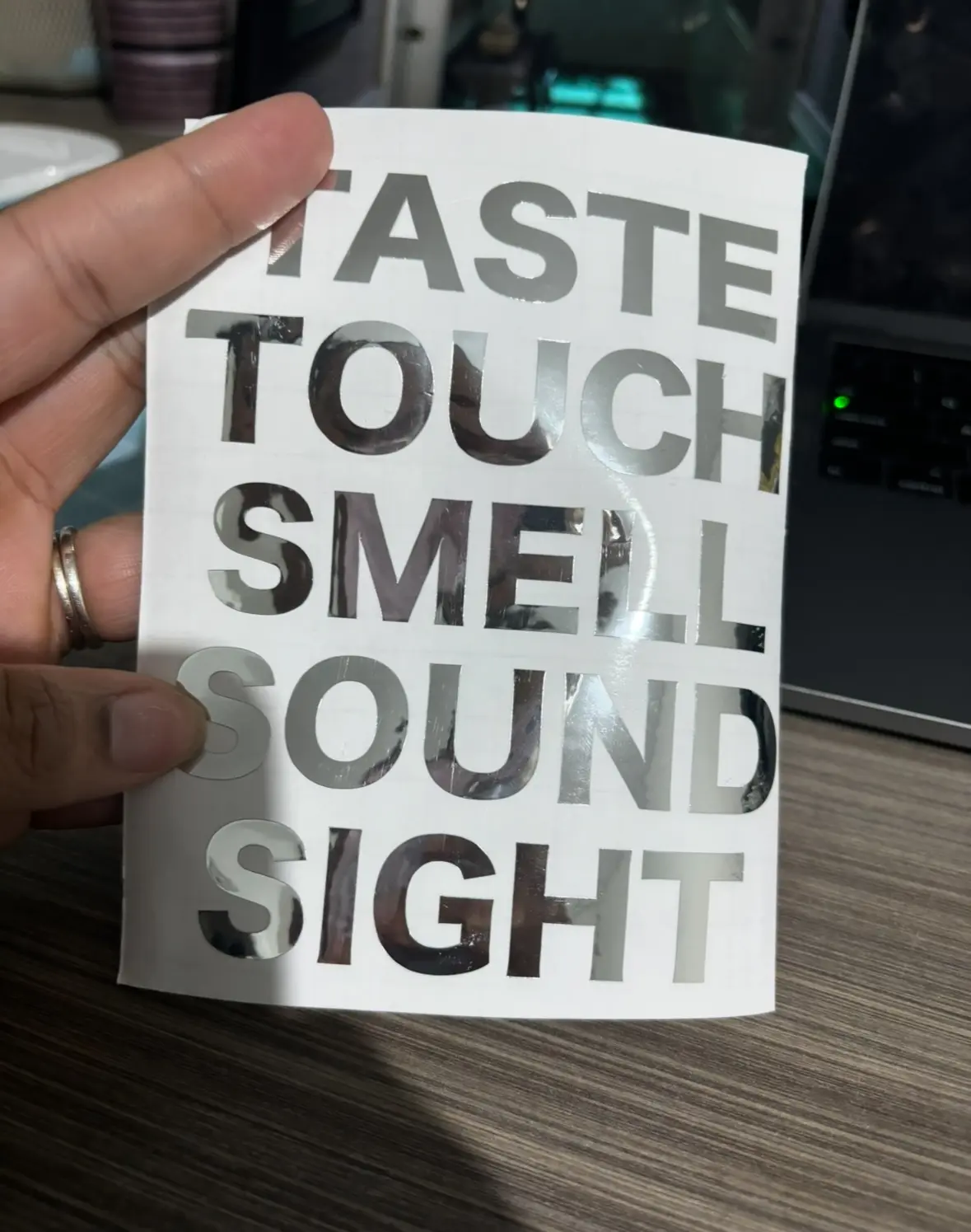 5 Senses Gift Tag Vinyls | Mens Gifts | Womens Gifts | Sentimental | Vinyl Ready-to-use | Touch Taste Smell Sound Sight | Gift Bag