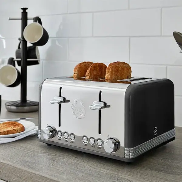 Swan Retro Black 1.5L Kettle, 4 Slice Toaster & 20L Digital Microwave Set 4