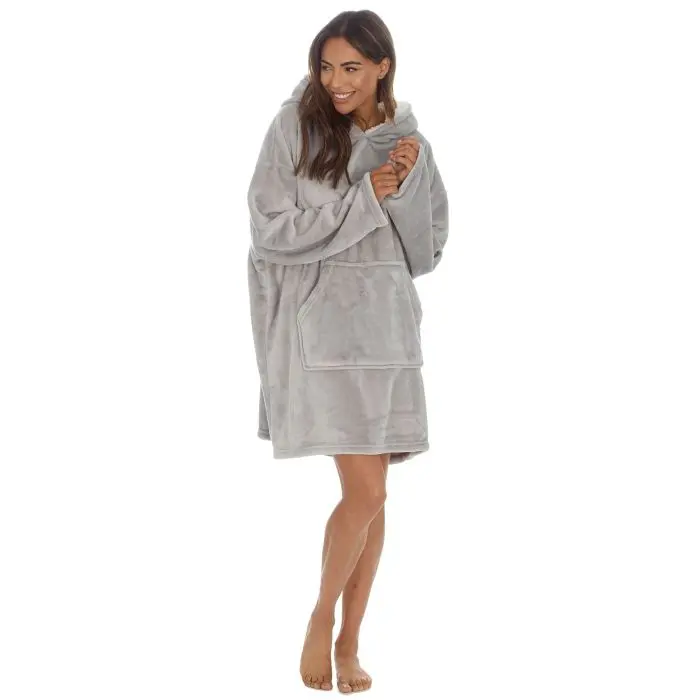 Style It Up Women's Oversized Fleece Hoodie Blanket with Kangaroo Pocket - Comfortable, Womenswear 3