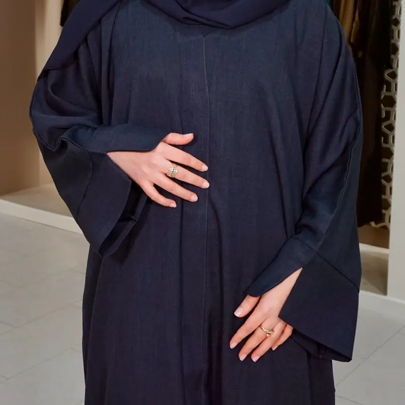 Classic Closed Linen Abaya 4