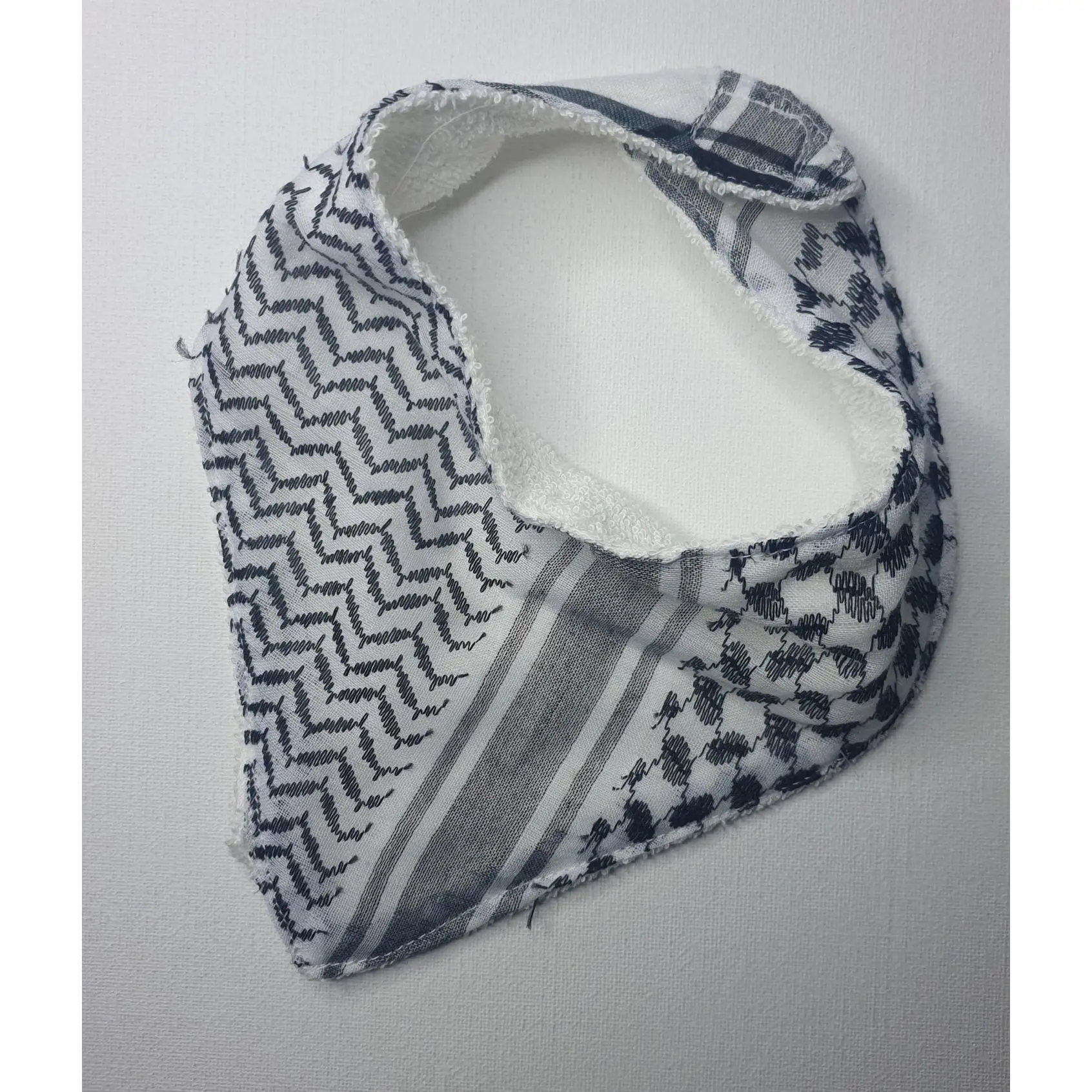 Keffiyeh bandana bib