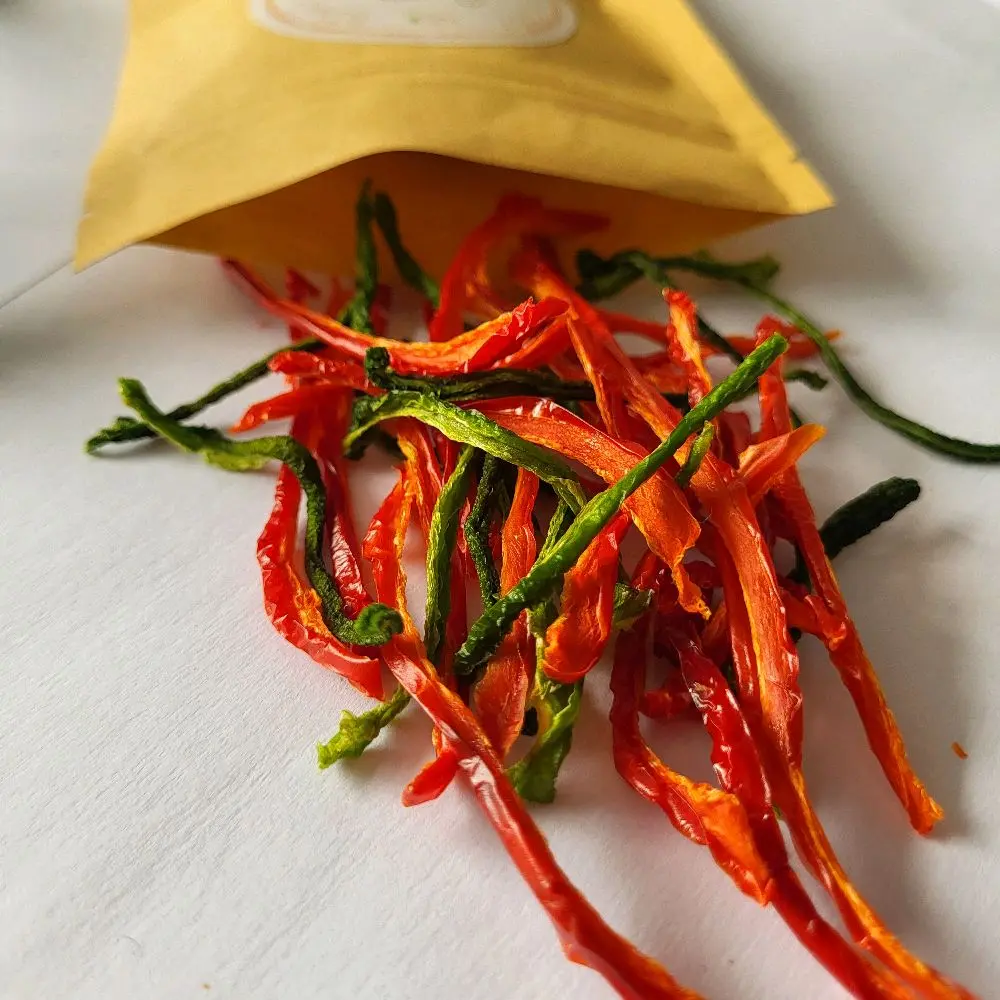 Dehydrated Bell Pepper Crispies for Small Animals - Rabbits, Guinea Pigs, Rats, Hamsters