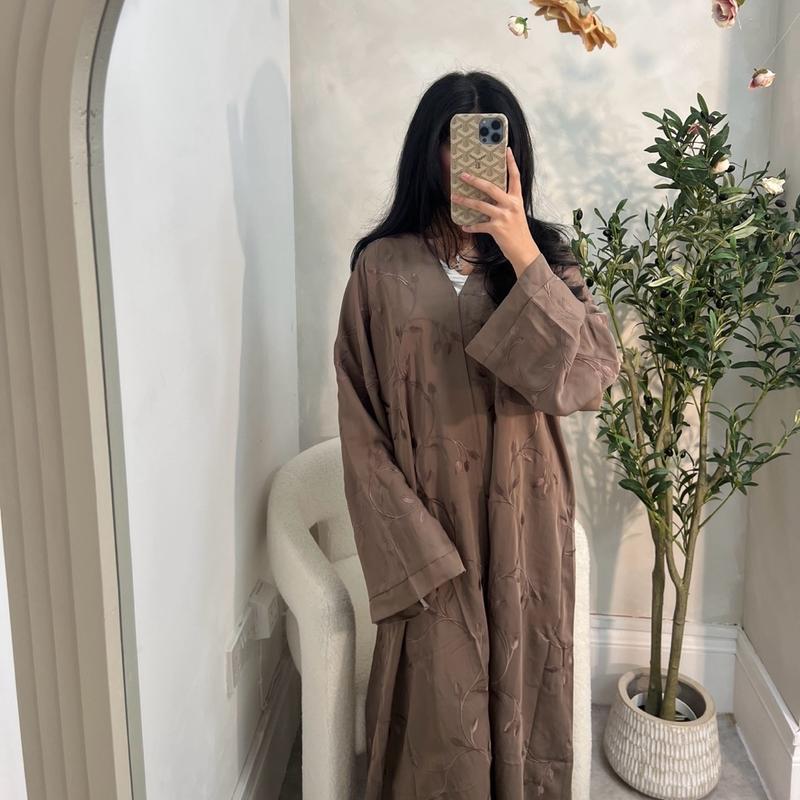 The ‘Dalia’ Abaya - 3 piece set nida/crepe abaya 1