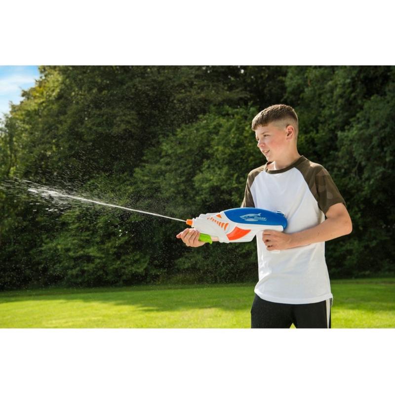 Water Warriors Shark Water Gun Blaster Hold Up To 32oz of Water, 43.8L x 4.8W x 19.7H cm 1