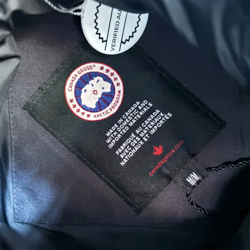 Preowned Canada Goose Men's Carson Down Jacket Charcoal Size M 6