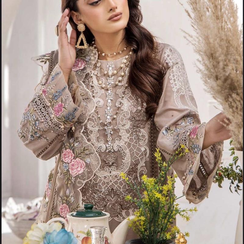 Maria B inspired Luxury Collection For Eid , Beautiful Collection For Ladies. 2