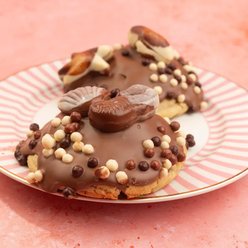 Guylian + Nutella Topped & Stuffed NYC Cookie 3