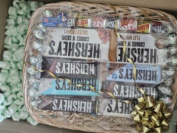 Product Review of Hershey's Sensational Selection Gift Hamper - Medium from S**♡ 0
