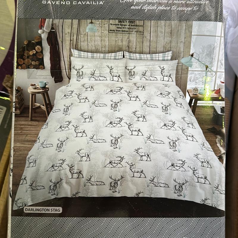 complete duvet sets! Store clearance! £22.99-£24.99 price marked! Clearance deal!