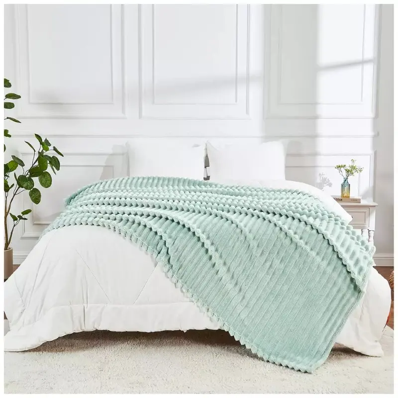 Chunky Cord Ribbed Throw - Soft Fleece Blanket Faux Fur for Sofa, Bed, and Chair - Large, Warm, Fluffy & Cozy Blanket for Home, Couch, or Travel - Super Soft Ribbed Fleece Throw for Comfort and Warmth - Perfect for Settee & Sofa Bedding 1
