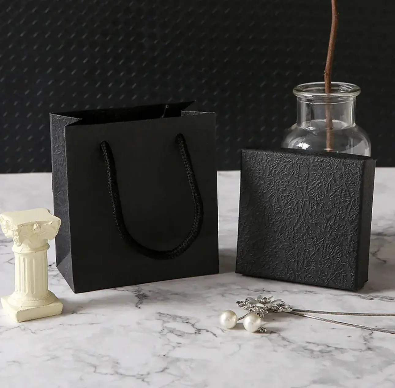 Black Gift Box & Bag For Jewellery Chain Bracelet - Perfect for a Gift