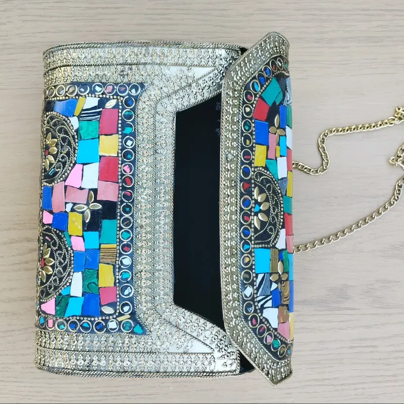 Traditional Metal Clutch for Women's Handbags 6