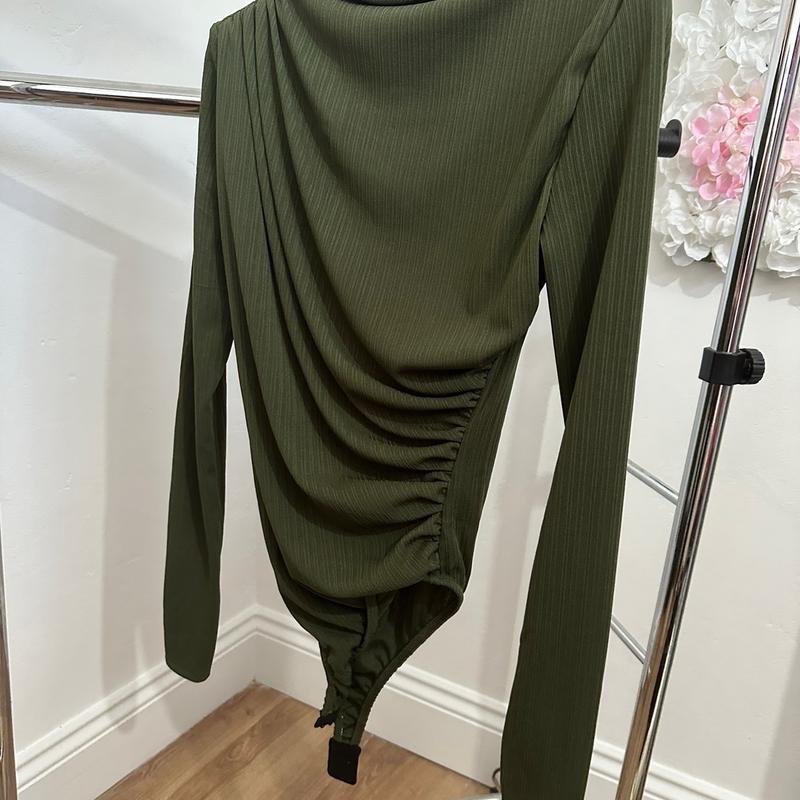 Ruffle body suit 1
