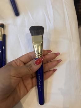 Product Review of F09 Angled Foundation Brush from D** 0