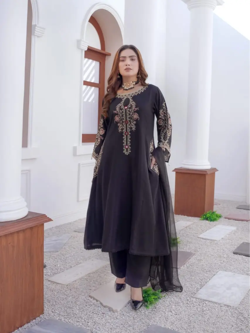 MD-2433-1 Black | Discover the Timeless Beauty of the 3-Piece Dhanak Collection by Momina Designer