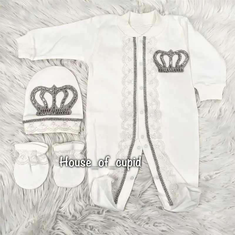 All white lace crown set. 0