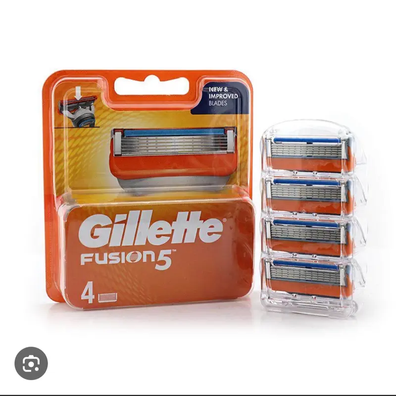 Gillette Fusion 5 Razor Blades 4 Pack - Comfortable Shaving Experience 0