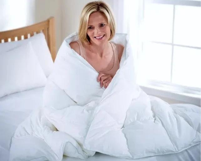 Product Introduction of 15 Tog Deep Warmth Quilt/Duvet for Winter Nights – Hypoallergenic, Soft Microfiber Cover, Cozy Bedding for Cold Weather, All Sizes,Single duvet,Double duvet,King duvet,Super king,Dwon duvet,Best duvet,bed duvet,duvet set,Breathable duvet,, 5