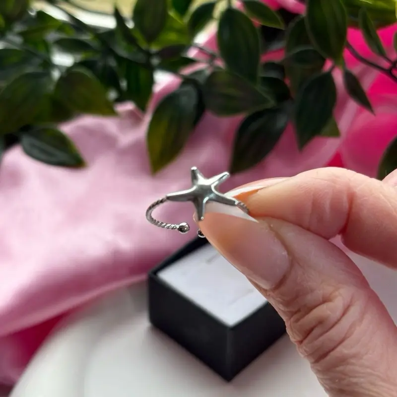 Starfish stainless steel ring / water resistant / tarnish resistant adjustable one size