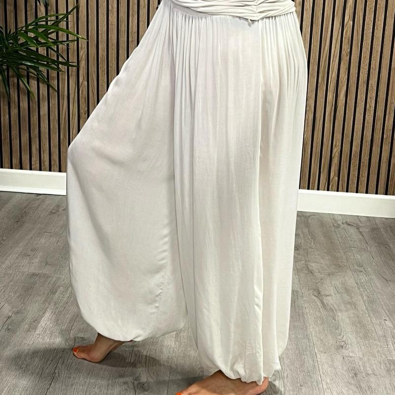 Product Introduction of LaDeDa Boutique Harriet Harem Plain Pants, One Size 10-18 With Elasticated Waistband, Summer Wear, Summer Daily Fashions, Women's Causal 16
