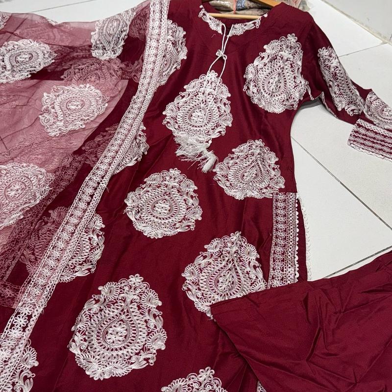 5 COLOURS! LC 7668 Embroidered work plazzo kameez design with white embroidery  Womenswear 2