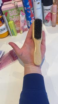 Product Review of Bamboo Handle Hair Brush, Hair Detangling & Styling Tool, Hairdressing Comb for Men, Professional Hair Styling Tools for Barber from u**4 0