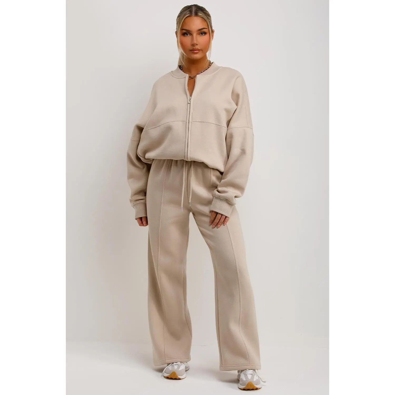 Bomber Sweatshirt With Zip And Joggers Loungewear Set Oatmeal