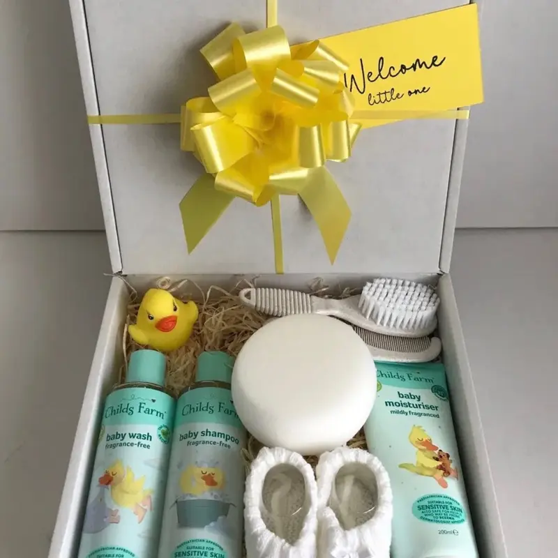 Unisex Baby Gift Hamper Basket Maternity Shower Gift Baby Neutral Baby Gift Idea 0