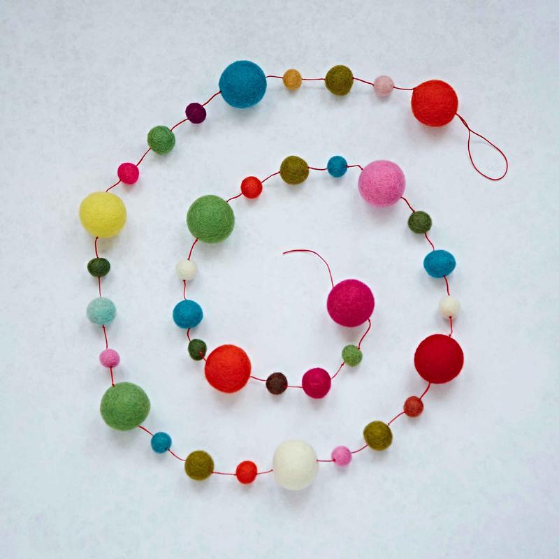 Large Felt Ball Garland - Decorative Room Hanging - Multicoloured Ball Décor - Spotty Hanging 0