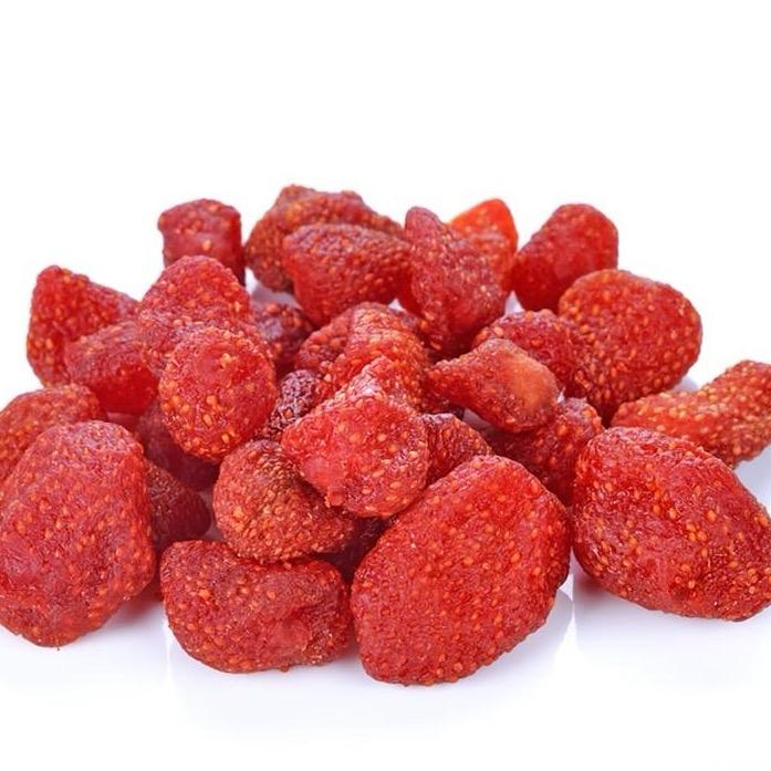 1 KG Dried Strawberries - Sweet and Chewy Snack - Great Value for Baking and Cooking - Dry, Flavor 0