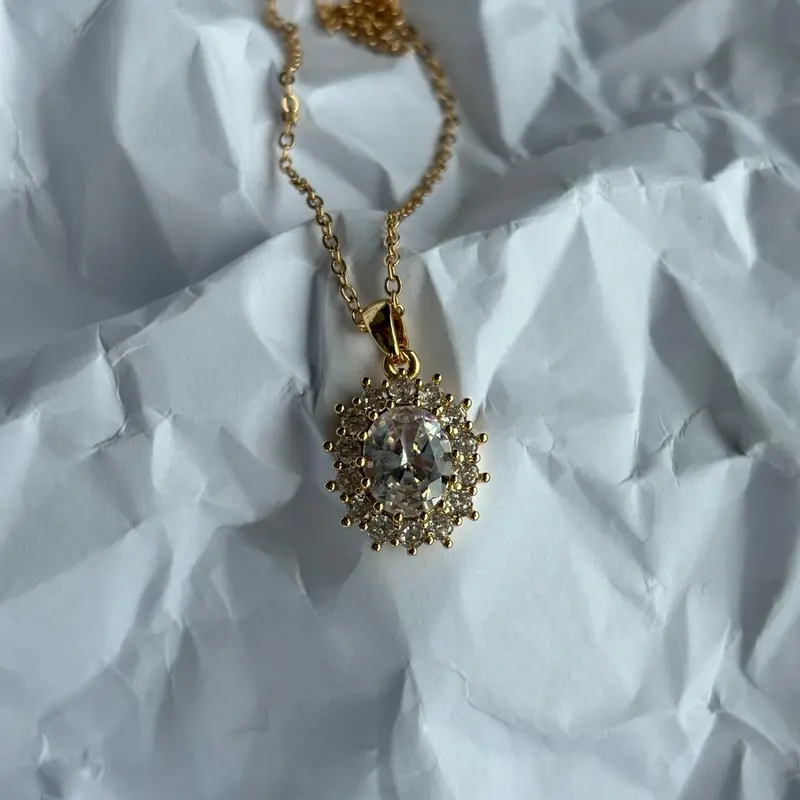 Gold-Plated Necklace with Purple Stone and White Stones - Floral Halo Design 2