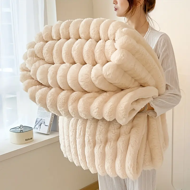 Champagne Plush Double-Layer Throw Blanket, Soft & Warm Knitted Bed Cover, Contemporary Style, All-Season Use, Machine Washable, 250-300g Polyester, Ideal for Couch, Bed, Office, Travel, and Siesta - Perfect Christmas Gift