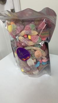 Product Review of 1 kg Fizzy Sweet Mix / Snack from C**e ** 2
