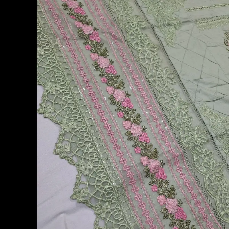 beautiful embroidered 3pc cotton lawn suite with khadi net dupatta. length 44. 4