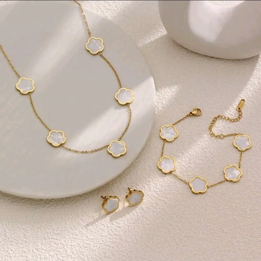 Opal and Gold Clover Set - 4 pieces