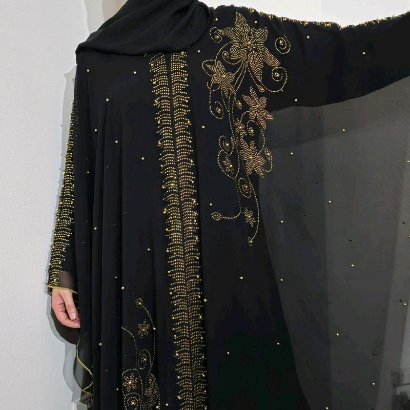 Royal Abaya - Cape Style - Black & Gold - 3 Piece Set 6