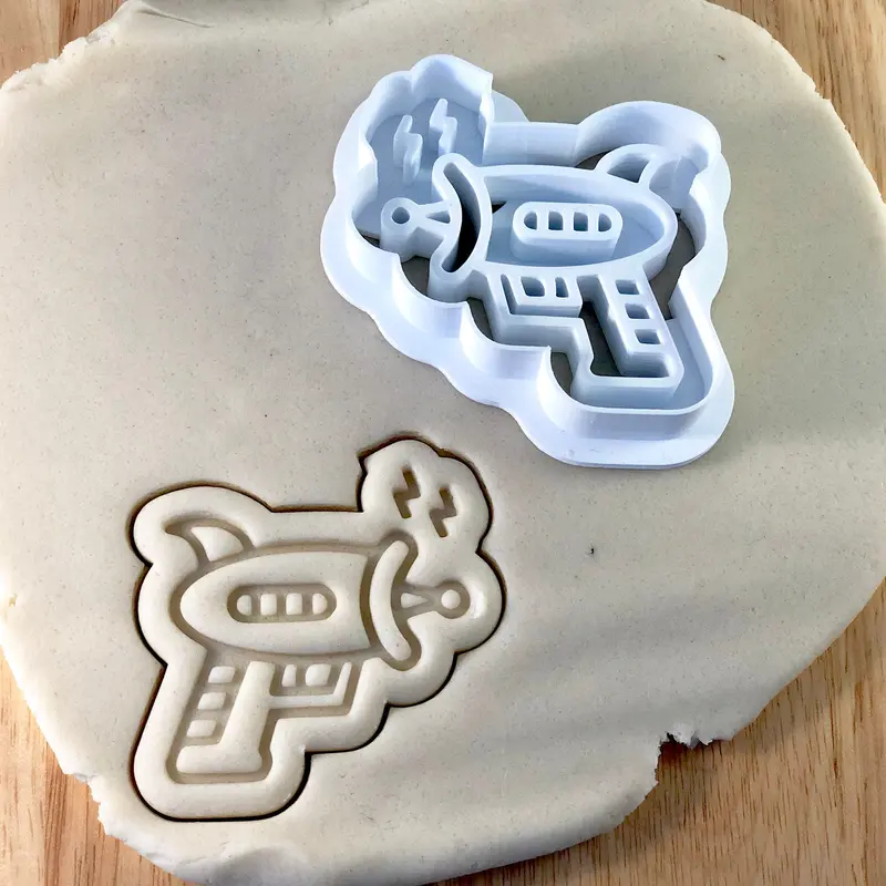 Ray Gun - Cookie Cutter - Cute Cutter - Biscuit - Fondant - Clay cutter -   Dough - One of a kind 3