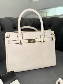 Product Review of Women's Fashionable Crocodile Embossed Tote Bag & Wallet & Clutch Bag, Large Capacity Pu Tote Bag with Shoulder Strap, Casual Trendy Versatile High-quality Daily Commuting  Bag Set from 🌼**🌼 0
