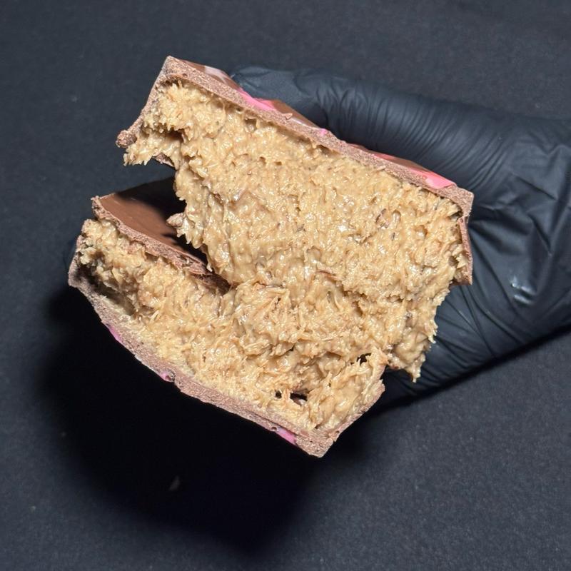 Viral Dubai Kinder Kunafa Chocolate Bar 1