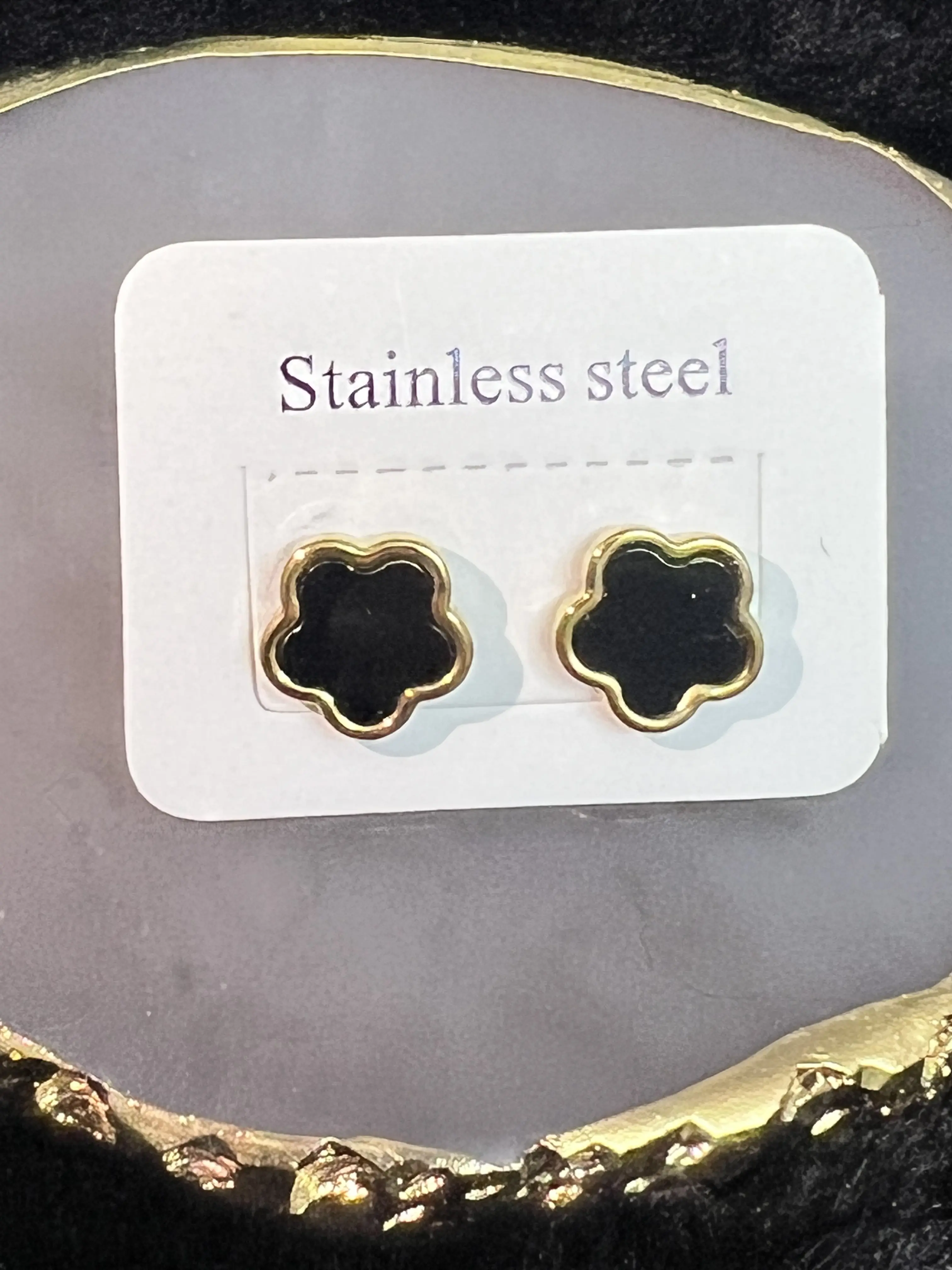 Flower Shape Earrings