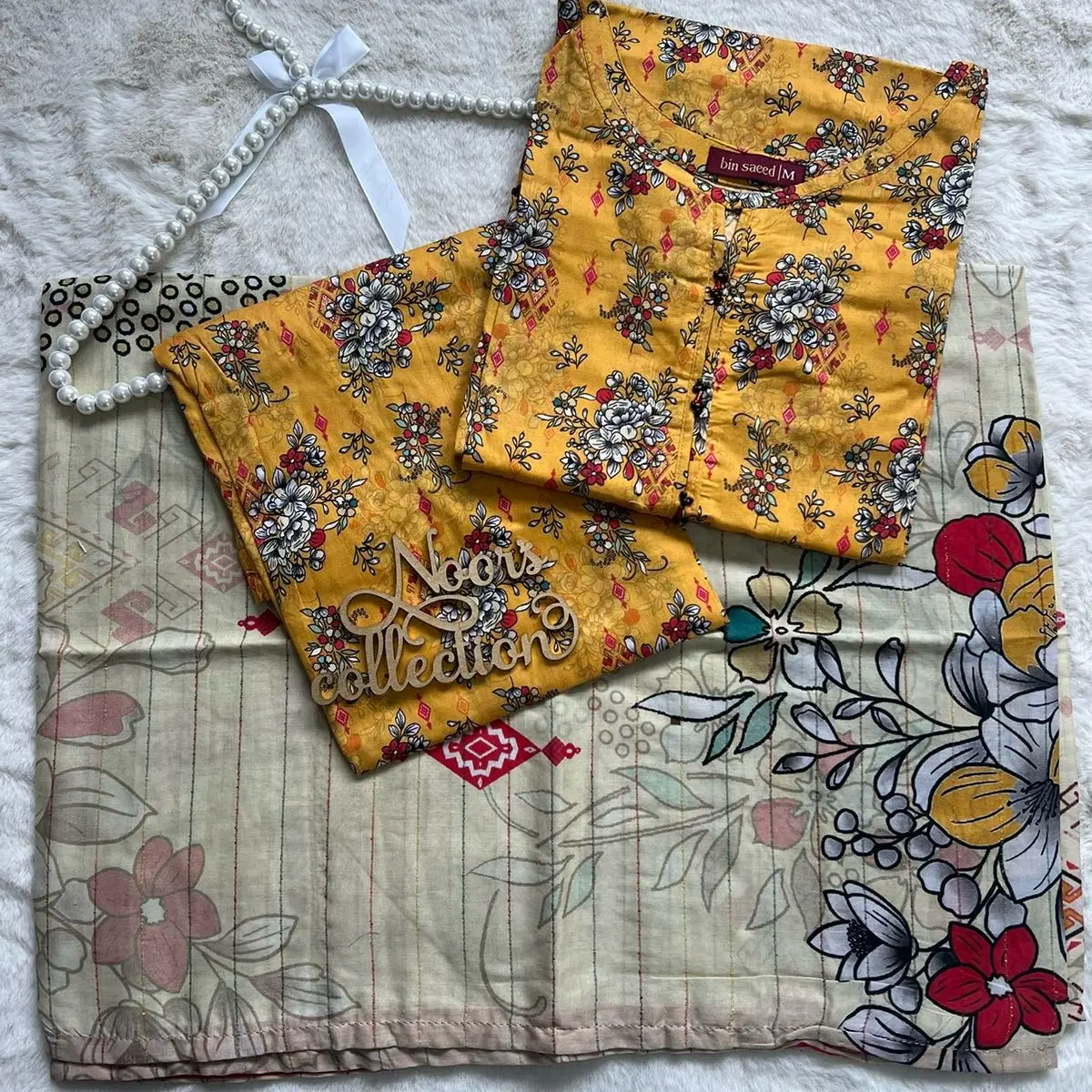 Summer floral lawn printed 3pc  collection beautiful 3pc printed suit… medium to 3xl have trouser..