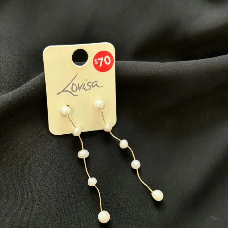 Lovisa Brand Girls' Beautiful Pearls Earrings 2
