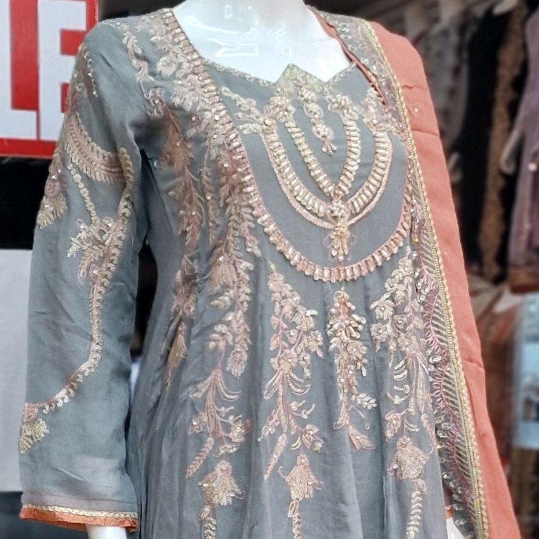 Grey and pink dress with embroidery and hand hand embellished  Womenswear Lady Long Sleeve Comfort Fabric Chiffon 2