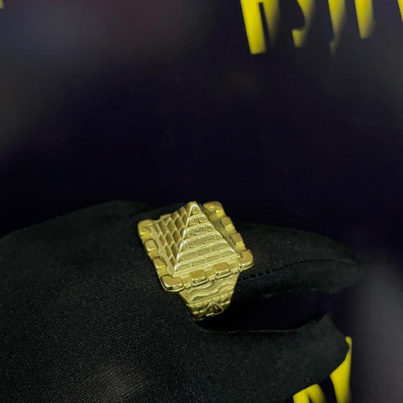 Pyramid Castle Ring Stainless steel Gold Plated 8