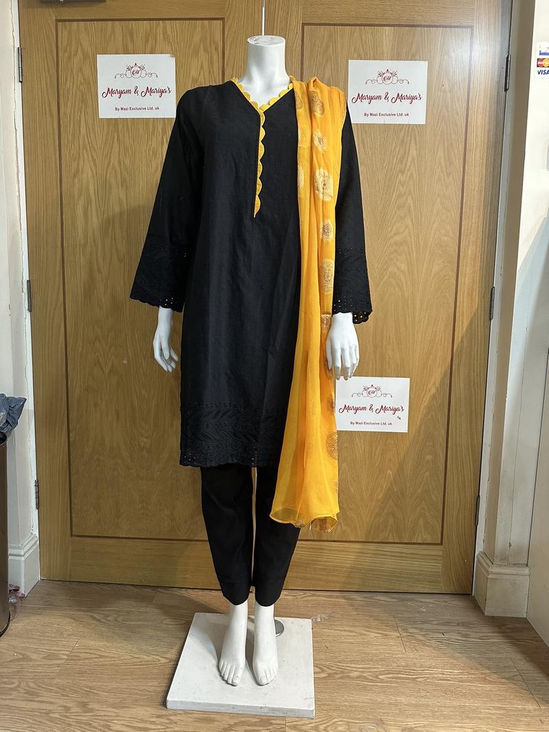 Product Introduction of Menaal’s Cotton Traditional Chikankary outfit 2
