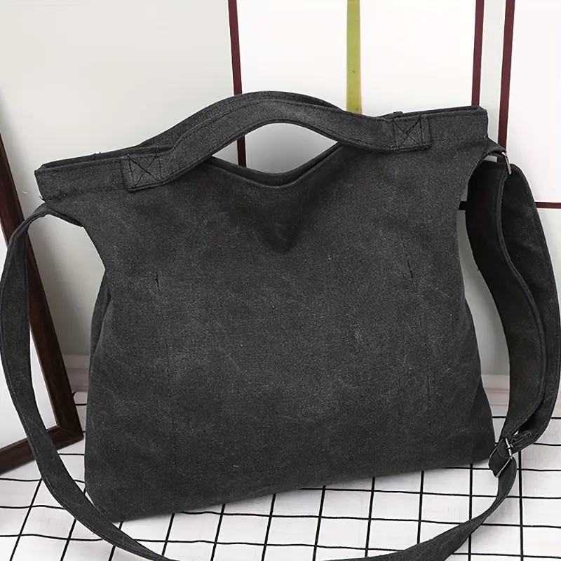 Large Capacity Multifunctional Tote Travel Messenger Bag Made of Canvas for Women, Suitable for Crossbody Use. 8