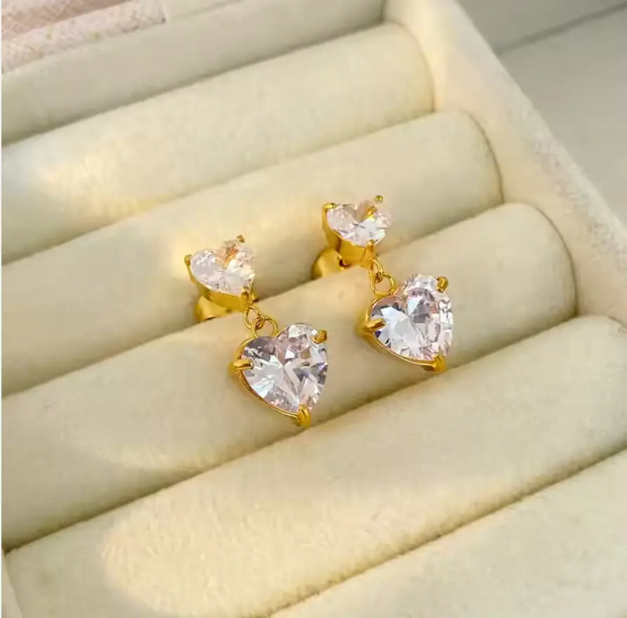 Casiope Zircon Heart Earrings / 18K Gold Plated