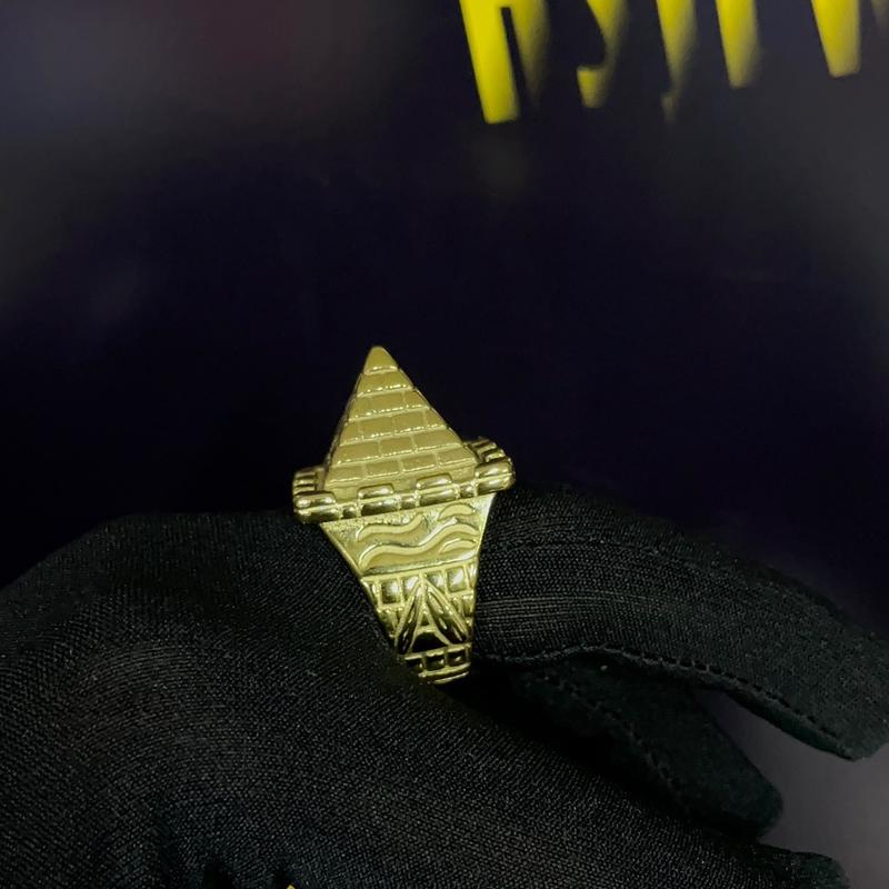 Pyramid Castle Ring Stainless steel Gold Plated 7
